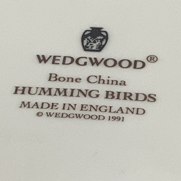 Vintage 1991 Wedgwood English Bone China Hummingbird Trinket Box - Picture 10 of 10